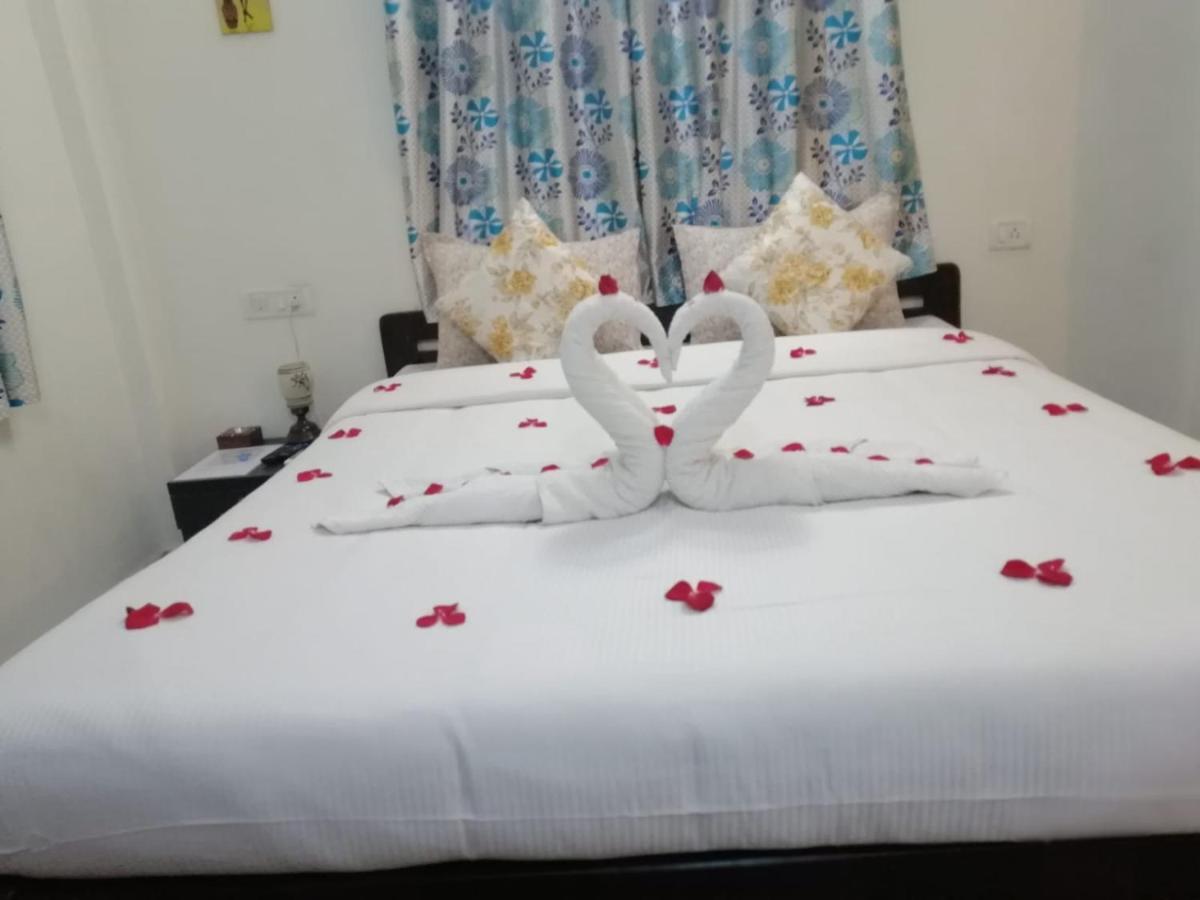 Spectrum Hub Beach Side Studio Apartment - Candolim - Goa Extérieur photo